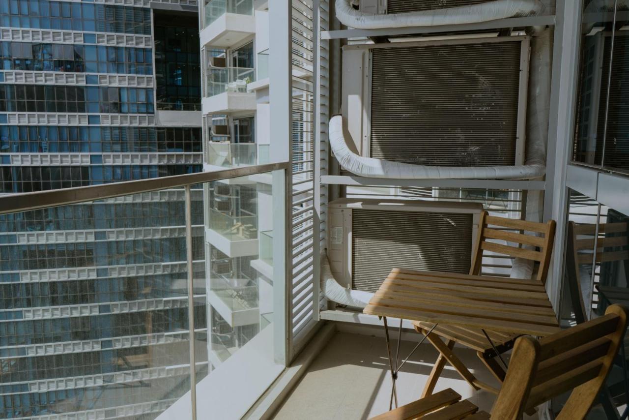 Uptown Parksuites Apartments Tower 2 Bgc By Ph Staycation Manila Eksteriør billede