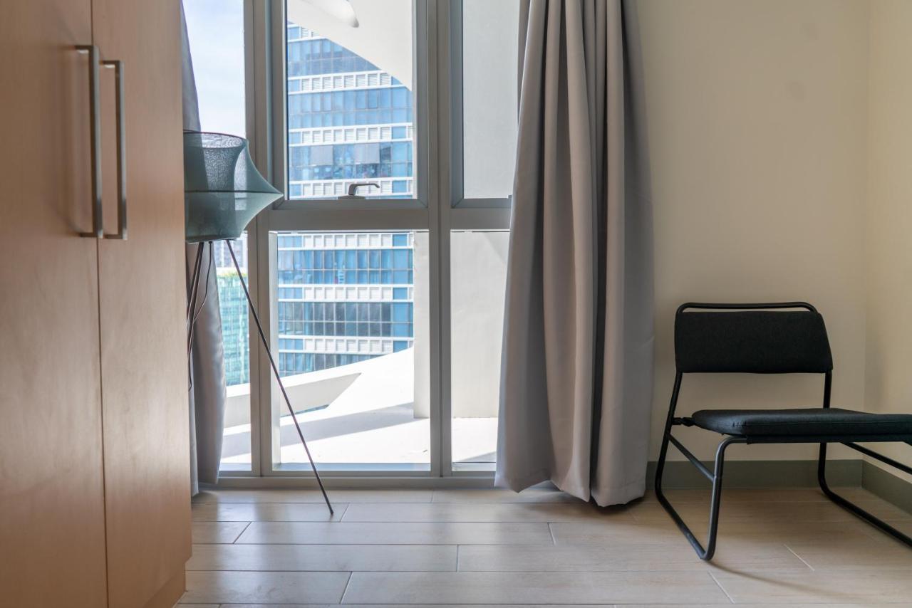 Uptown Parksuites Apartments Tower 2 Bgc By Ph Staycation Manila Eksteriør billede