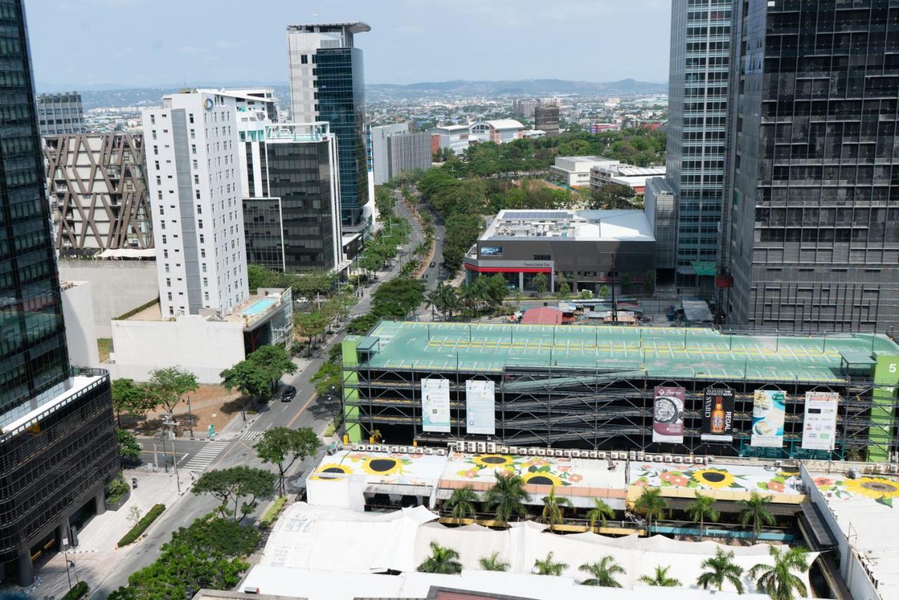 Uptown Parksuites Apartments Tower 2 Bgc By Ph Staycation Manila Eksteriør billede