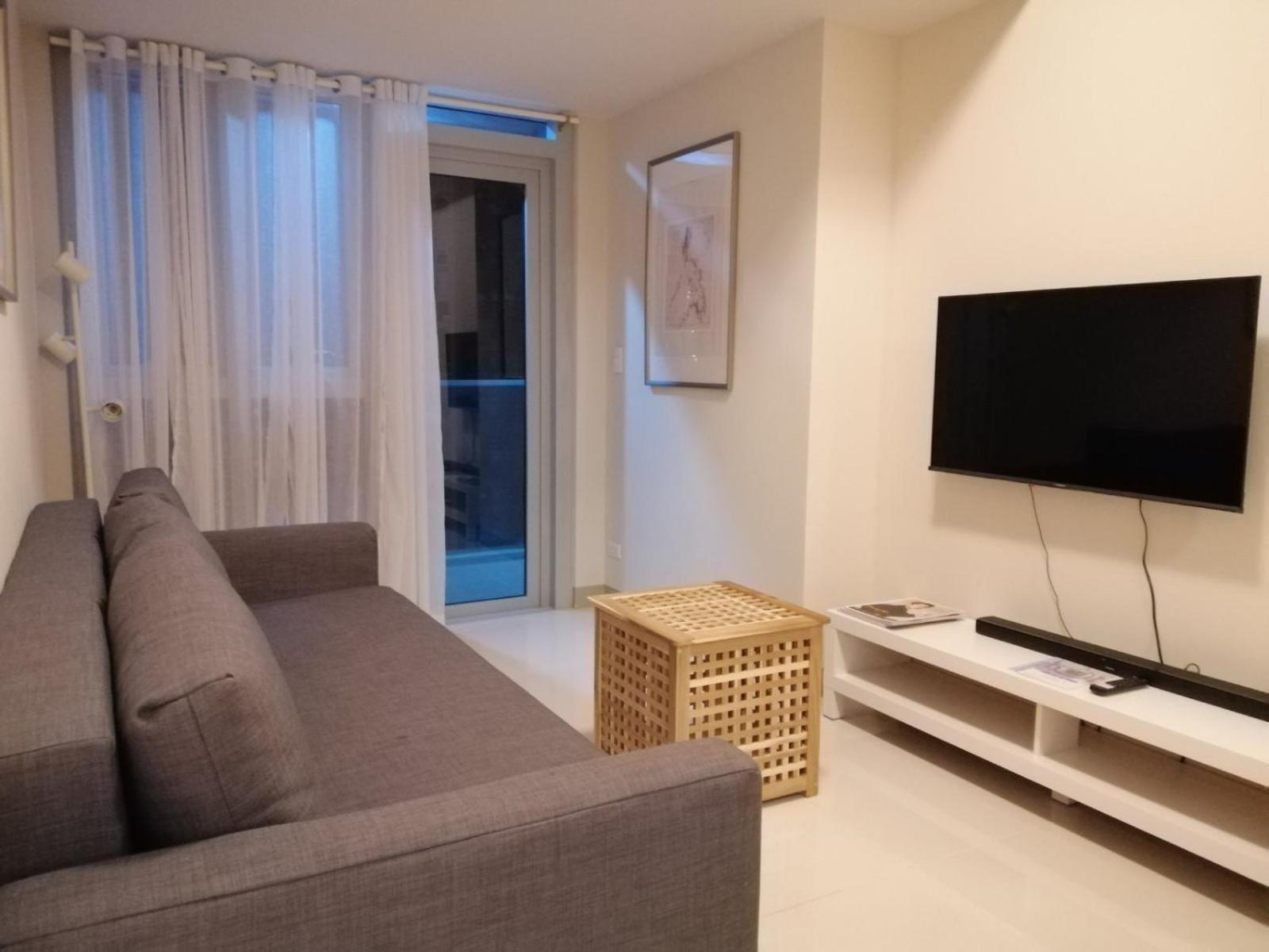 Uptown Parksuites Apartments Tower 2 Bgc By Ph Staycation Manila Eksteriør billede