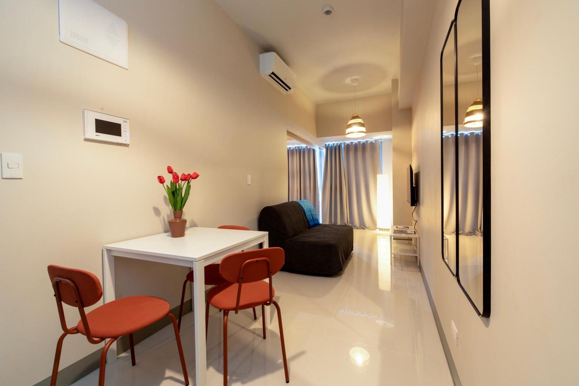 Uptown Parksuites Apartments Tower 2 Bgc By Ph Staycation Manila Eksteriør billede
