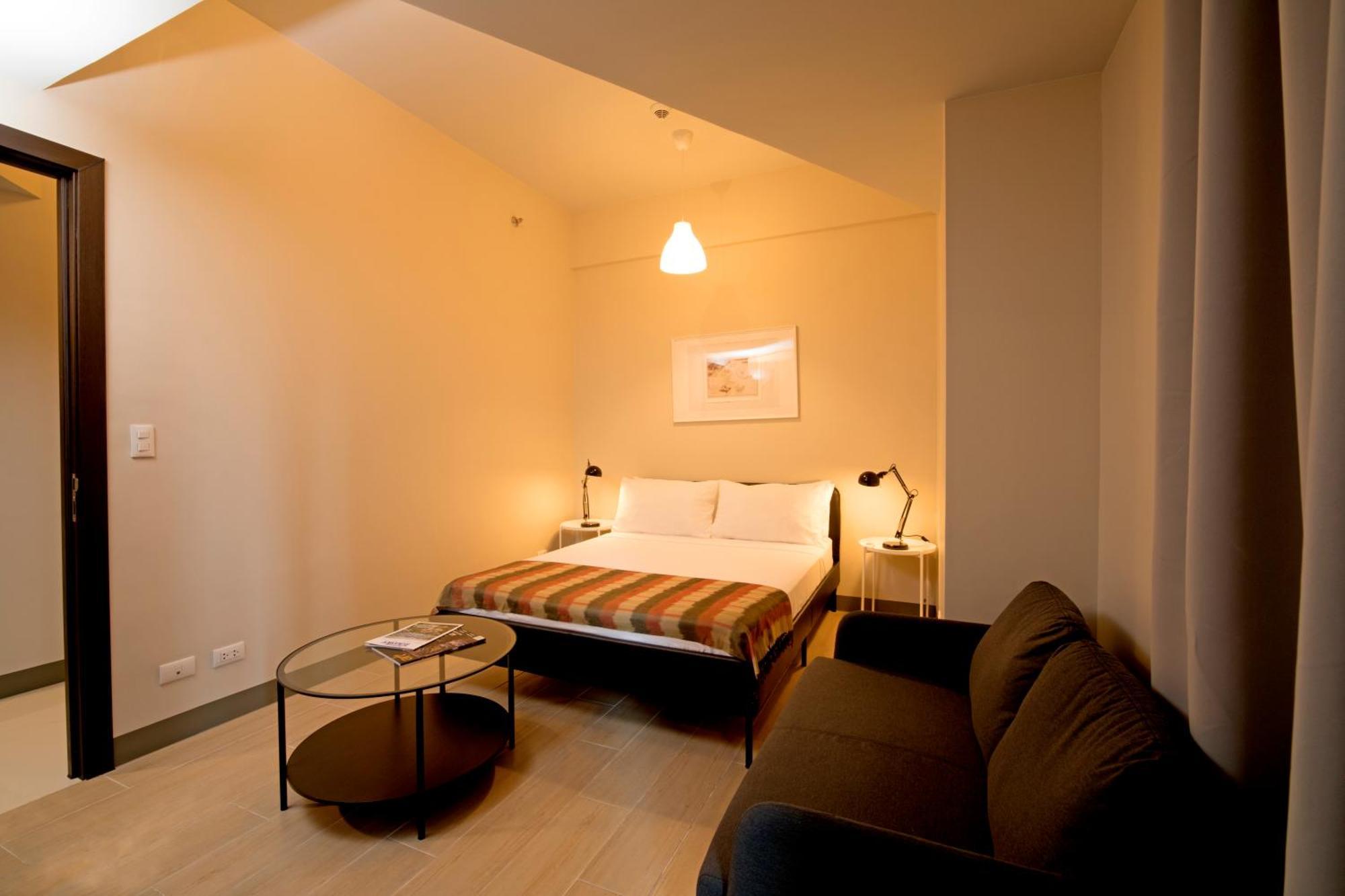 Uptown Parksuites Apartments Tower 2 Bgc By Ph Staycation Manila Eksteriør billede
