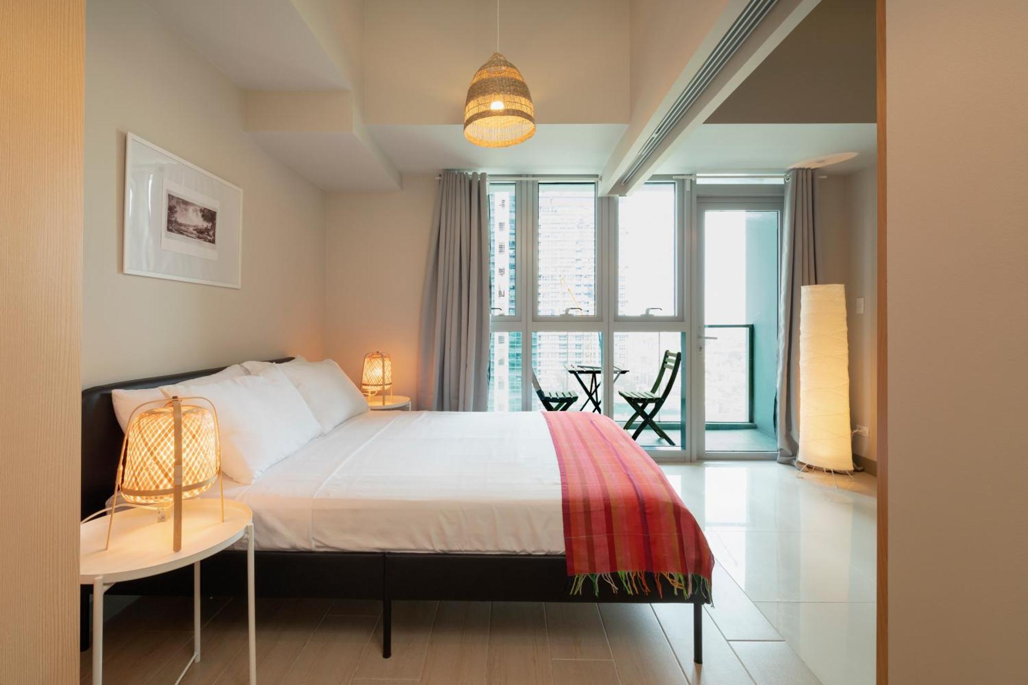 Uptown Parksuites Apartments Tower 2 Bgc By Ph Staycation Manila Eksteriør billede